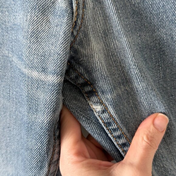 Levi's 505 Denim, Medium/Light Wash in Size 33x30 - Picture 4 of 11